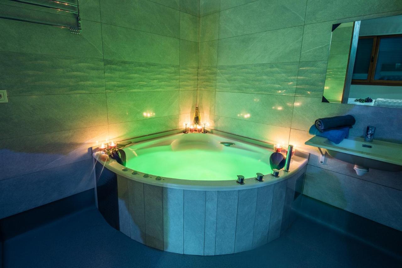 Apartamentos Spa Las Caldas Y Spa El Balneario Oviedo Kültér fotó